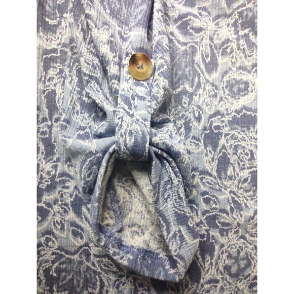 Como Vintage Blue Floral Print Blouse with 3/4 Roll-tab Sleeves Size XL NWT - Picture 9 of 11